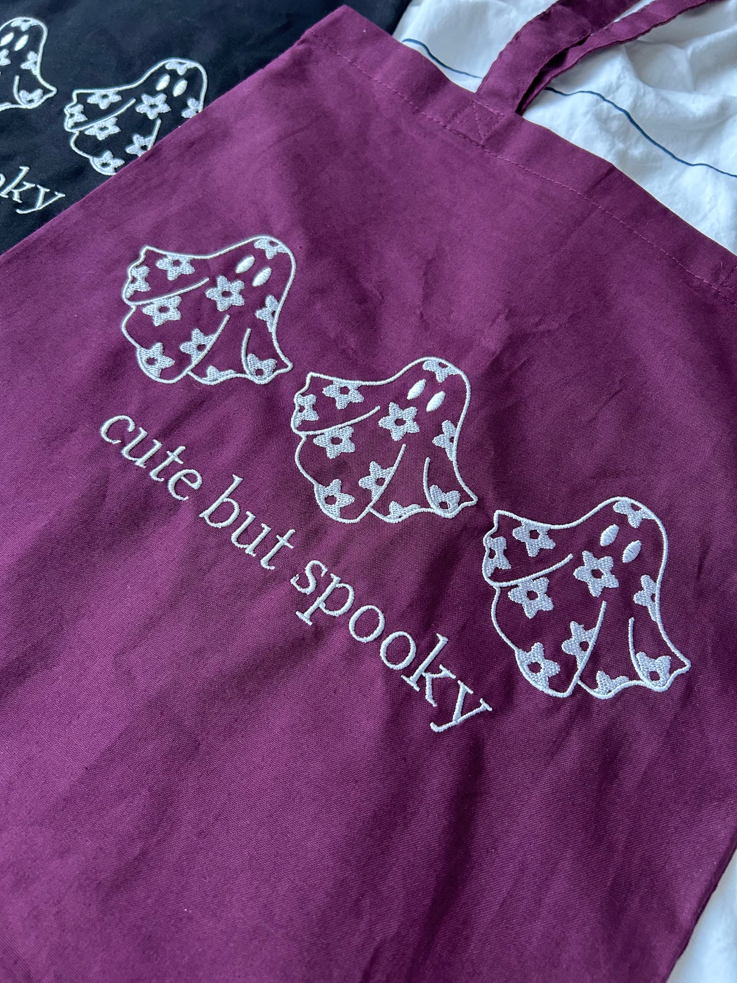 Tote bag Cute but Spooky