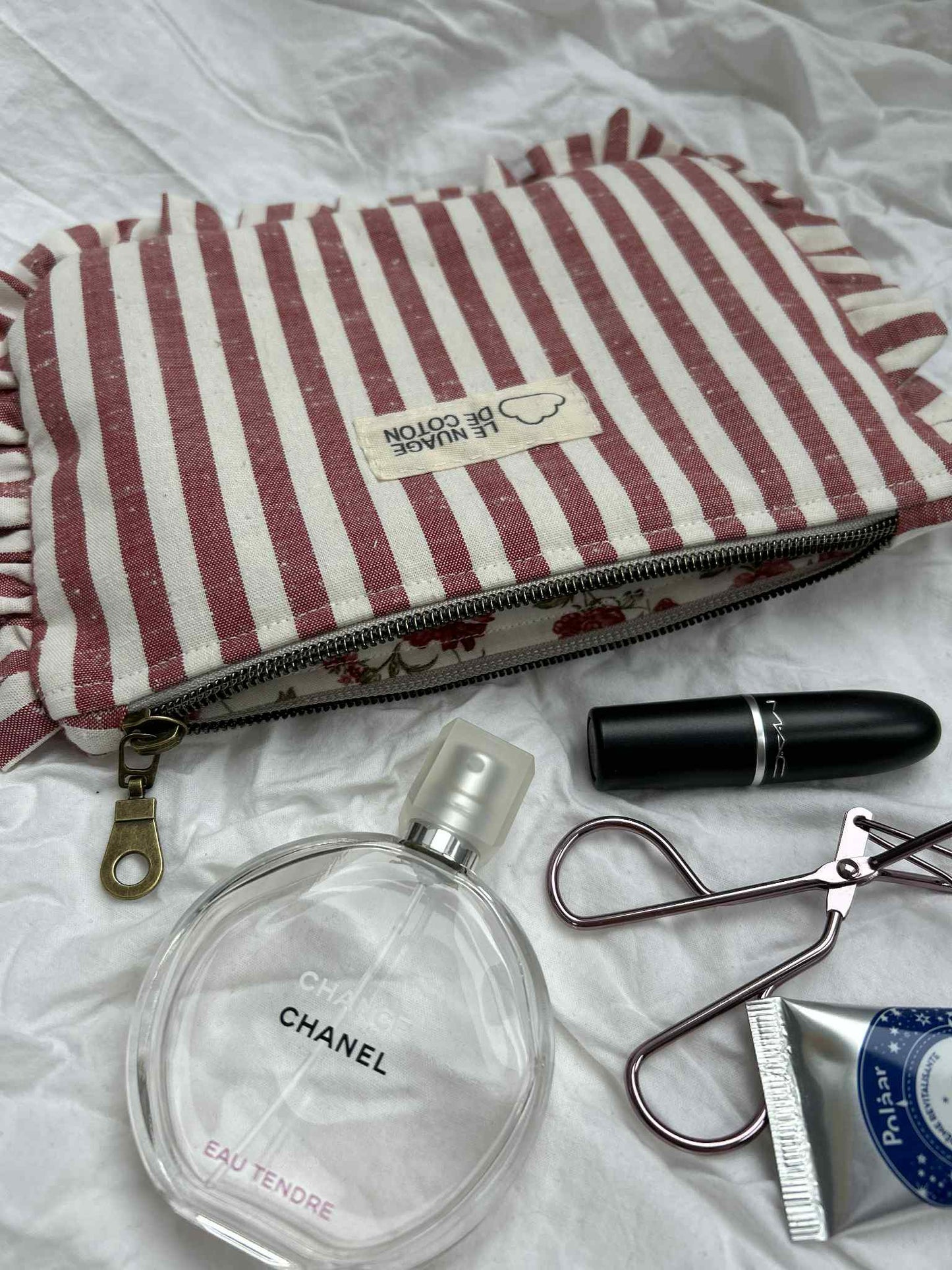 Pochette à volants rouge et blanche